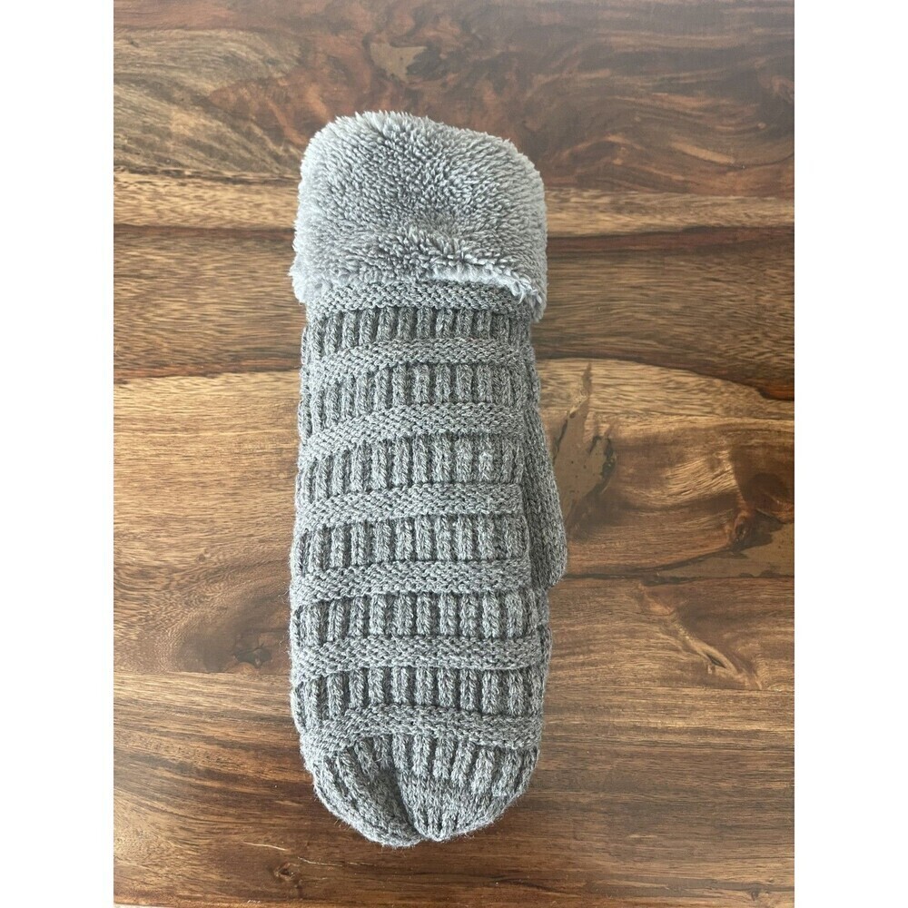 C.C Exclusive Women's Winter Warm Gray Fleece lined Knit Mitten Gloves - Picture 4 of 4